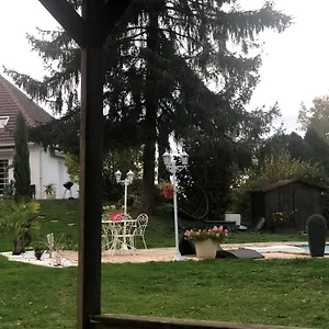 Un Petit Coin De Paradis Homestay Bressolles (Allier)