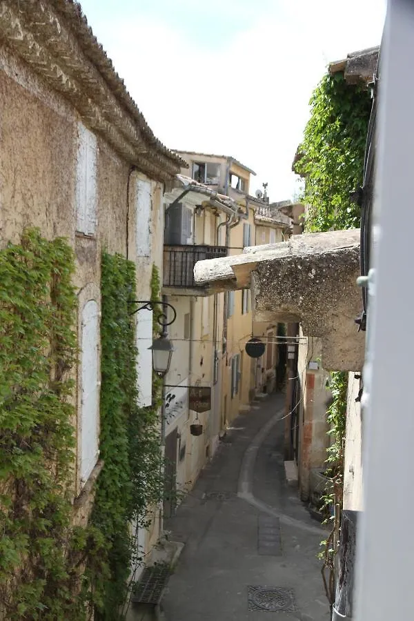 Le Passage contacts
